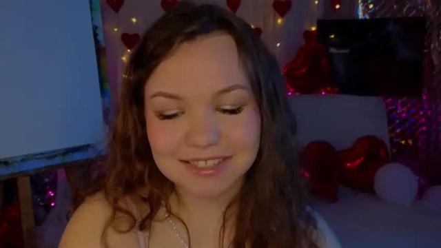 Image 2 of emilyart_ Stream on Chaturbate on 14 months ago