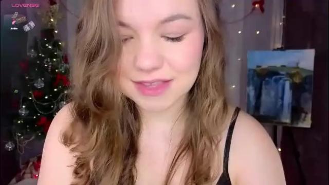 Image 4 of emilyart_ Stream on Chaturbate on 29 days ago