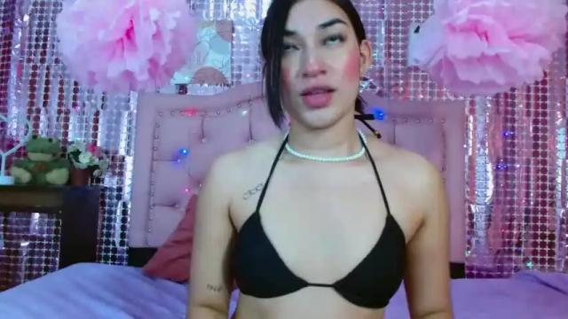 Image 2 of emilybakeer__ Stream on Chaturbate on 18 months ago