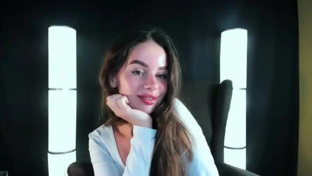 Image 7 of emilyboner Stream on Chaturbate on 15 months ago