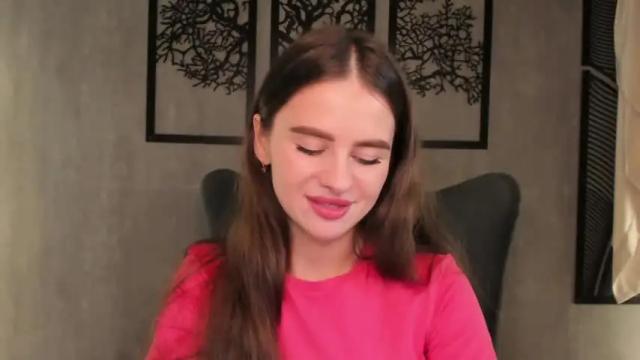 Image 3 of emilyboner Stream on Chaturbate on 12 months ago