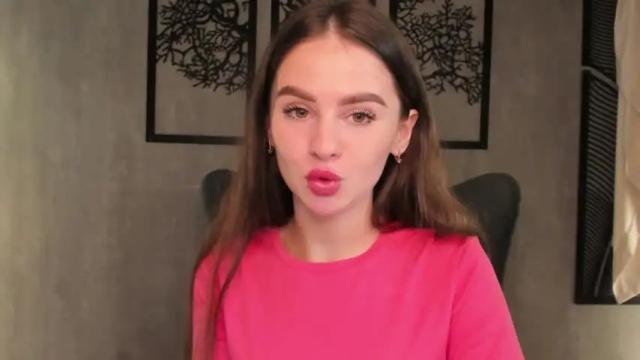 Image 6 of emilyboner Stream on Chaturbate on 12 months ago