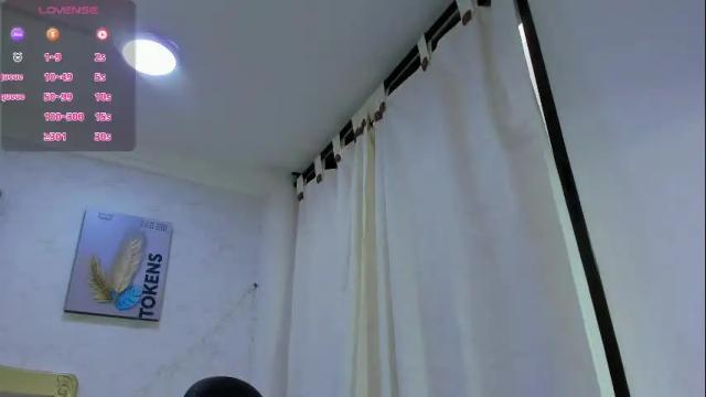 Image 10 of emilycastro_ Stream on Chaturbate on 20 days ago