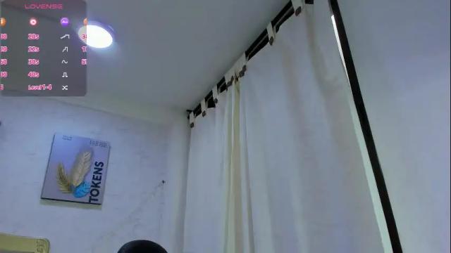 Image 11 of emilycastro_ Stream on Chaturbate on 20 days ago
