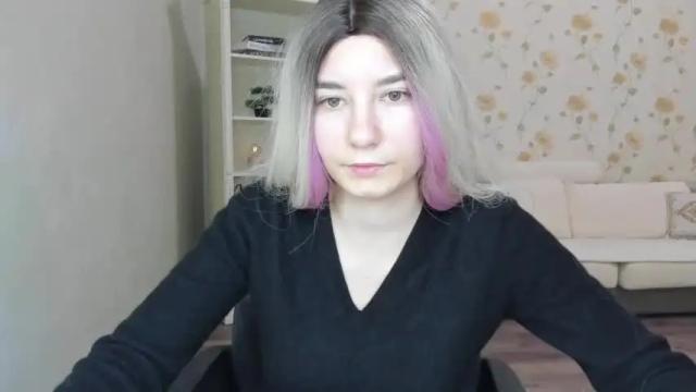 Image 2 of emilychek Stream on Chaturbate on 15 months ago