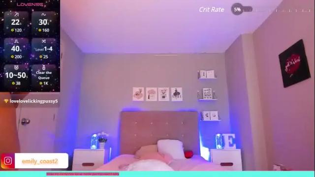 Image 3 of emilycoast Stream on Chaturbate on 23 days ago