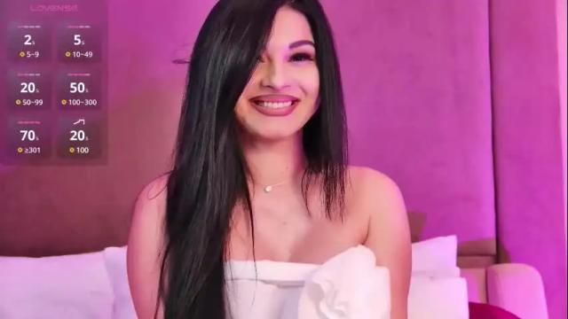 Image 3 of emilycolle_ Stream on Chaturbate on 15 days ago