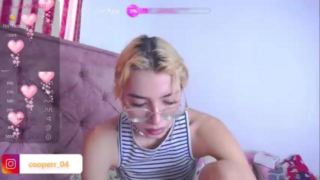 Image 7 of emilycooper_26 Stream on Chaturbate on 15 months ago