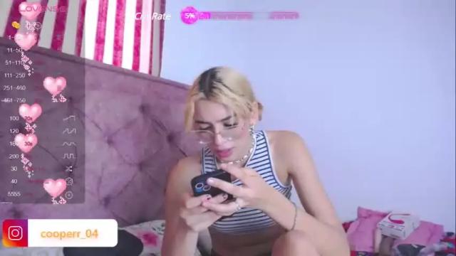 Image 2 of emilycooper_26 Stream on Chaturbate on 15 months ago