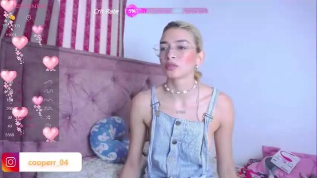 Image 2 of emilycooper_26 Stream on Chaturbate on 14 months ago