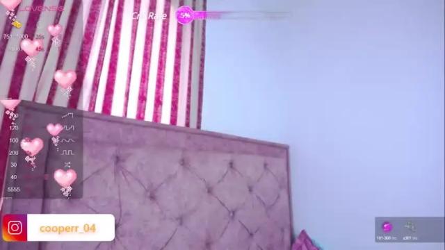 Image 8 of emilycooper_26 Stream on Chaturbate on 14 months ago
