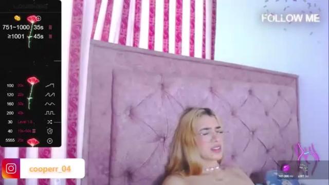 Image 3 of emilycooper_26 Stream on Chaturbate on 14 months ago