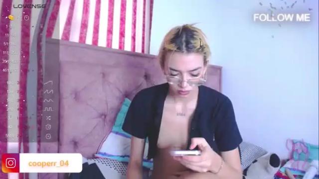 Image 6 of emilycooper_26 Stream on Chaturbate on 14 months ago