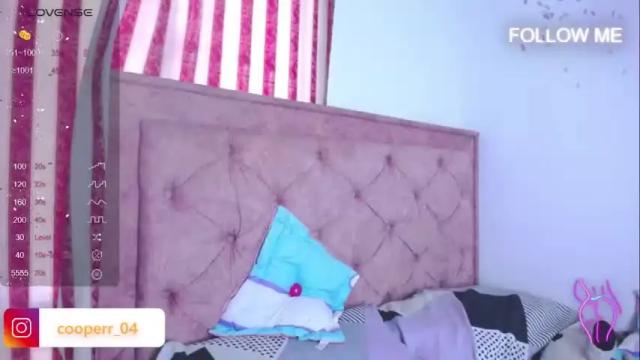 Image 7 of emilycooper_26 Stream on Chaturbate on 14 months ago