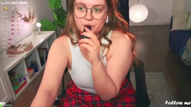 Image 12 of emilyforelsket Stream on Chaturbate on 12 months ago