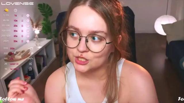 Image 10 of emilyforelsket Stream on Chaturbate on 12 months ago