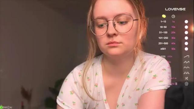 Image 10 of emilyforelsket Stream on Chaturbate on 9 days ago