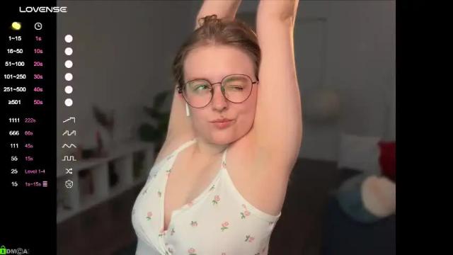 Image 2 of emilyforelsket Stream on Chaturbate on 1 month ago
