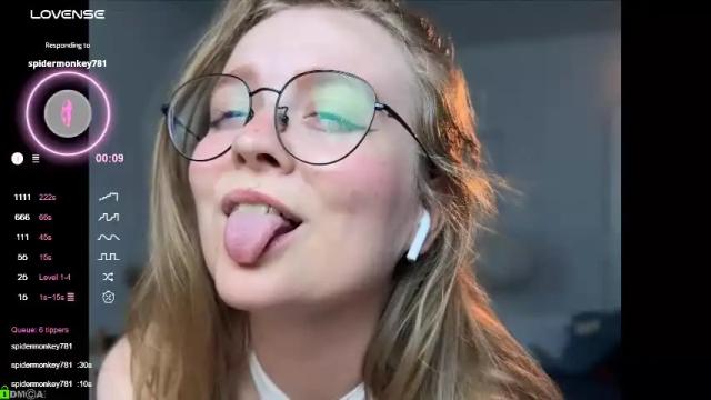 Image 3 of emilyforelsket Stream on Chaturbate on 21 days ago