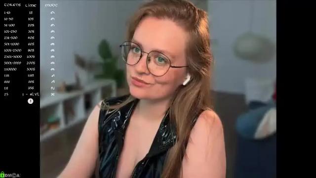 Image 11 of emilyforelsket Stream on Chaturbate on 1 month ago