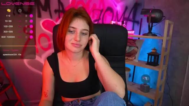 Image 7 of emilyfoxxi Stream on Chaturbate on 14 months ago