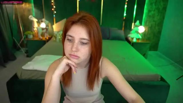 Image 11 of emilyfoxxi Stream on Chaturbate on 13 months ago