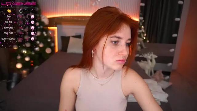 Image 8 of emilyfoxxi Stream on Chaturbate on 13 months ago