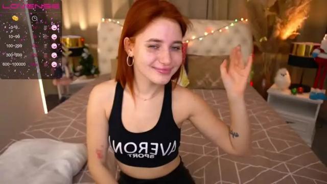 Image 7 of emilyfoxxi Stream on Chaturbate on 13 months ago