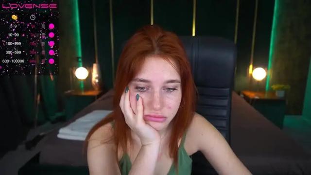 Image 11 of emilyfoxxi Stream on Chaturbate on 13 months ago