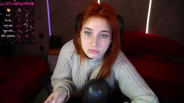 Image 12 of emilyfoxxi Stream on Chaturbate on 12 months ago