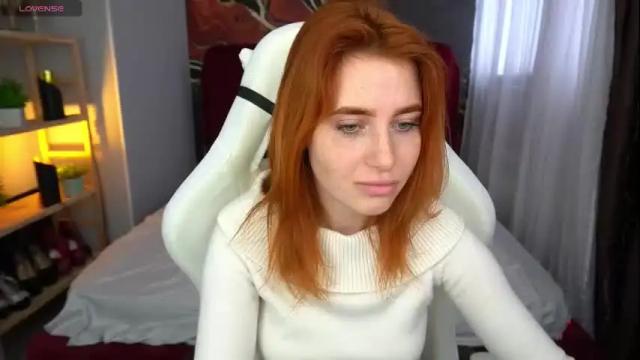 Image 7 of emilyfoxxi Stream on Chaturbate on 2 months ago