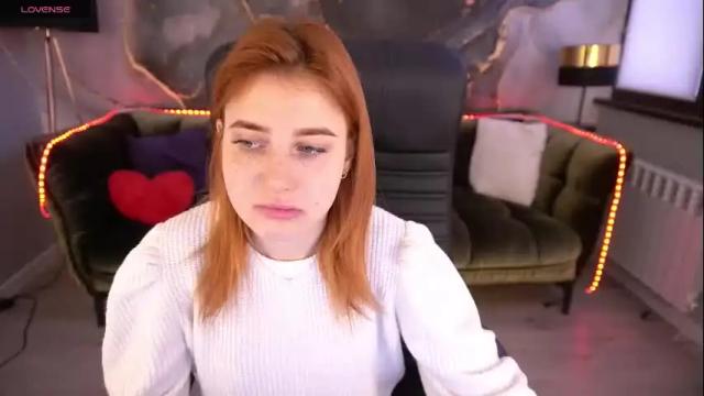 Image 4 of emilyfoxxi Stream on Chaturbate on 2 months ago