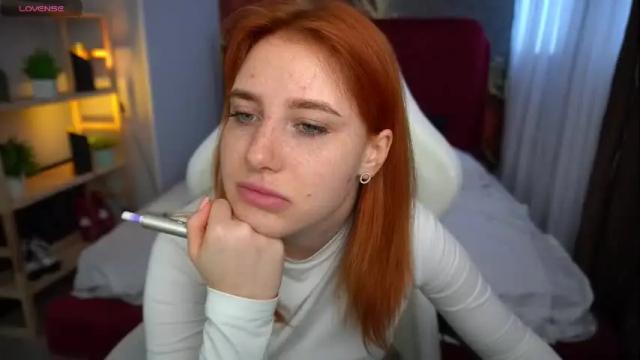 Image 2 of emilyfoxxi Stream on Chaturbate on 2 months ago