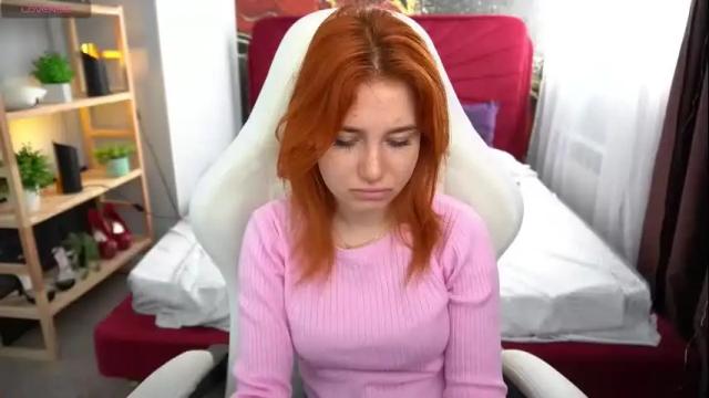 Image 7 of emilyfoxxi Stream on Chaturbate on 2 months ago