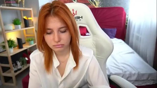 Image 10 of emilyfoxxi Stream on Chaturbate on 2 months ago