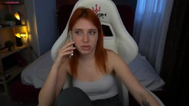 Image 6 of emilyfoxxi Stream on Chaturbate on 1 month ago