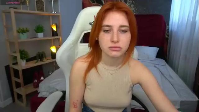 Image 12 of emilyfoxxi Stream on Chaturbate on 1 month ago