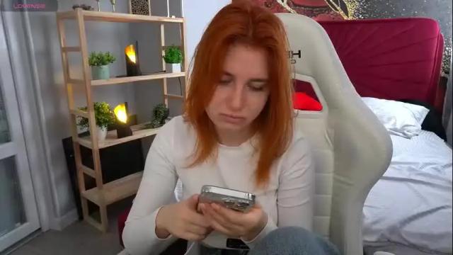 Image 11 of emilyfoxxi Stream on Chaturbate on 1 month ago