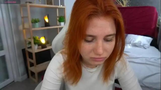 Image 4 of emilyfoxxi Stream on Chaturbate on 1 month ago