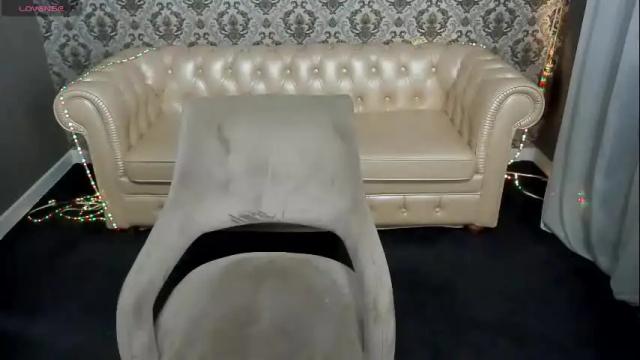 Thumbnail 3, emilyfoxxi's Stream at Chaturbate, 1 month ago