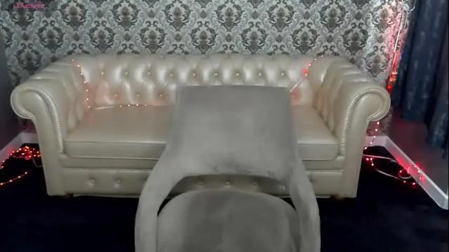 Image 10 of emilyfoxxi Stream on Chaturbate on 1 month ago