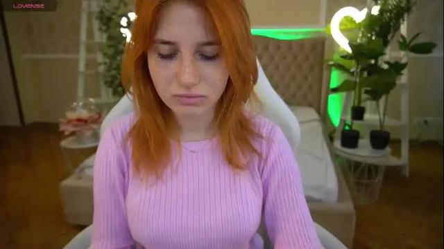 Image 2 of emilyfoxxi Stream on Chaturbate on 1 month ago