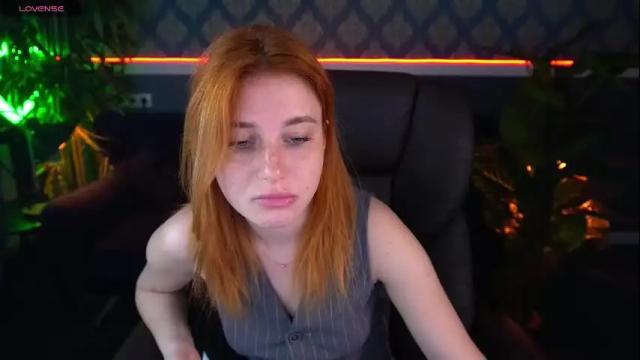 Image 8 of emilyfoxxi Stream on Chaturbate on 21 days ago