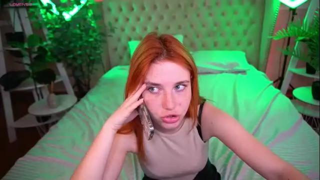 Image 11 of emilyfoxxi Stream on Chaturbate on 4 days ago