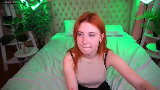 Image 12 of emilyfoxxi Stream on Chaturbate on 4 days ago