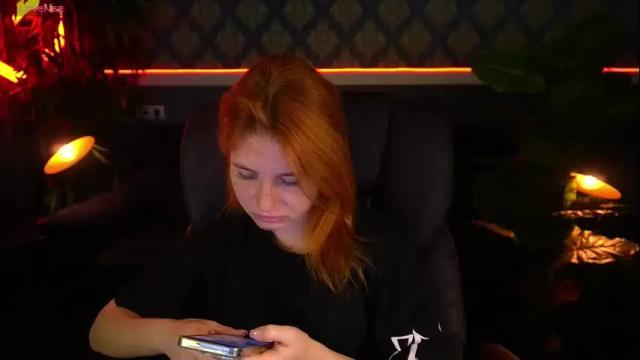 Image 3 of emilyfoxxi Stream on Chaturbate on 3 days ago