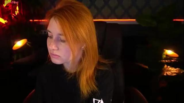 Image 7 of emilyfoxxi Stream on Chaturbate on 3 days ago