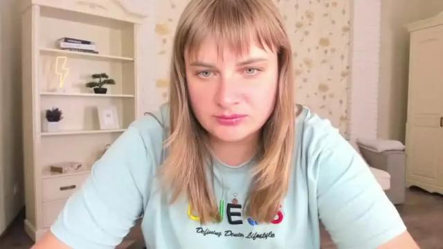 Image 8 of emilygreenn Stream on Chaturbate on 20 months ago
