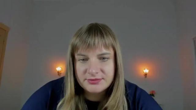 Image 10 of emilygreenn Stream on Chaturbate on 20 months ago