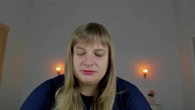 Image 4 of emilygreenn Stream on Chaturbate on 20 months ago